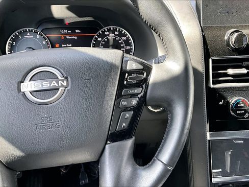Used 2022 Nissan Armada SV w/ SV Appearance Package RWD image 25