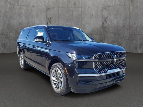 New 2025 Lincoln Navigator L Reserve AWD/4WD image 34