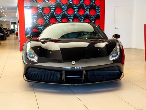 Certified 2016 Ferrari 488 GTB RWD image 2