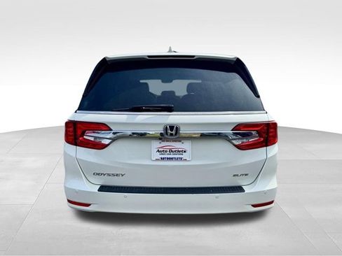 Used 2019 Honda Odyssey Elite image 6
