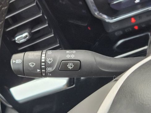 Used 2024 GMC Sierra 1500 SLT image 27