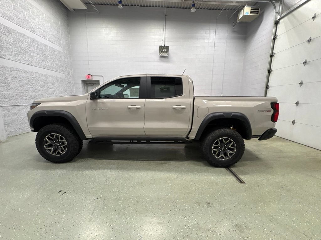 New 2026 Chevrolet Colorado ZR2 w/ Technology Package AWD/4WD image 8
