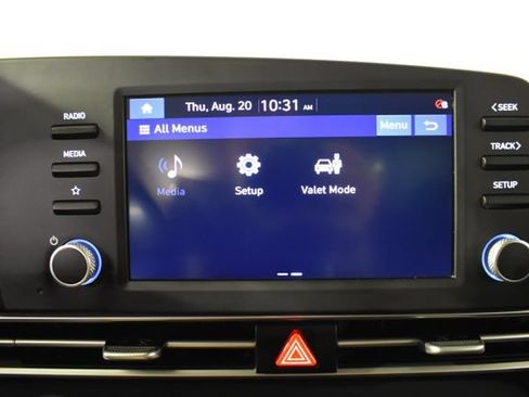Used 2022 Hyundai Elantra SEL w/ Preferred Accessory Package FWD image 20