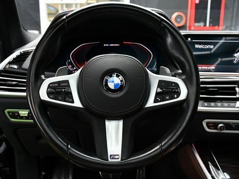 Used 2021 BMW X5 M50i w/ Premium Package image 23