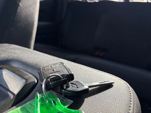 Used 2022 Chevrolet Silverado 1500 Custom Trail Boss image 25