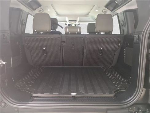 Certified 2025 Land Rover Defender 110 S image 22