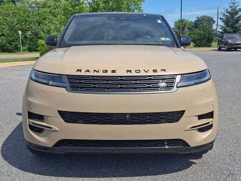Used 2025 Land Rover Range Rover Sport AWD/4WD image 7