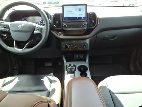 Used 2024 Ford Bronco Sport Outer Banks AWD/4WD image 10