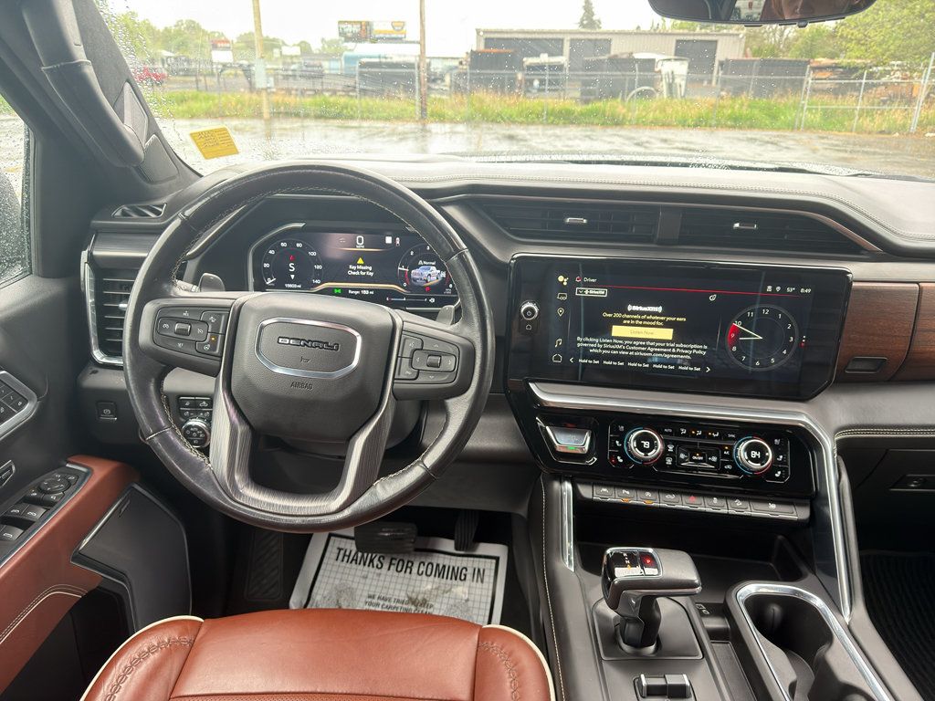 Used 2022 GMC Sierra 1500 Denali Ultimate AWD/4WD image 17