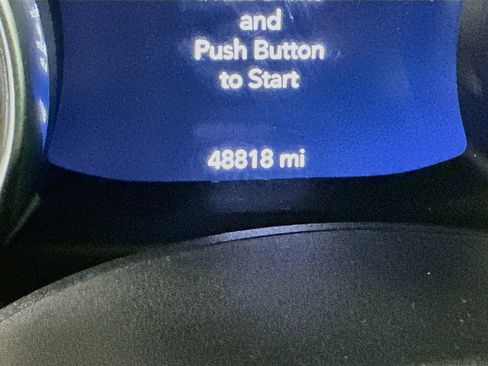 Used 2018 Jeep Wrangler Unlimited Sahara w/ Cold Weather Group AWD/4WD image 18