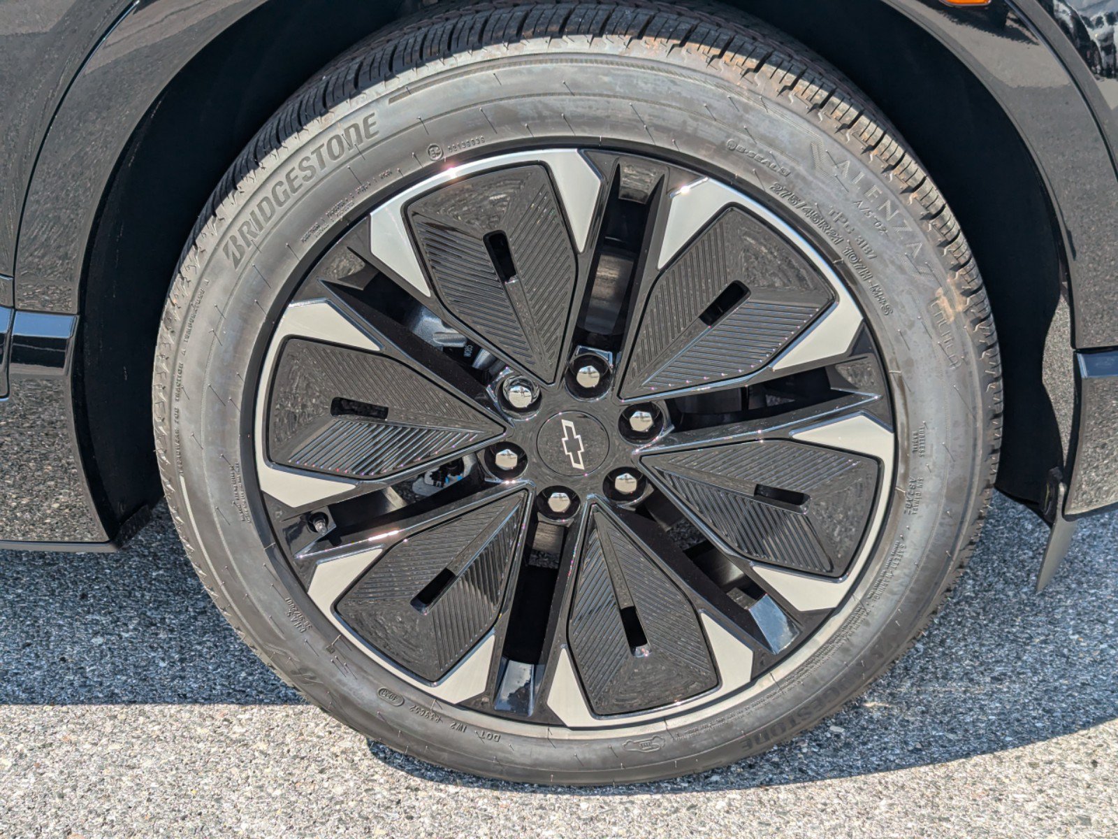 Used 2024 Chevrolet Blazer EV RS RWD image 9