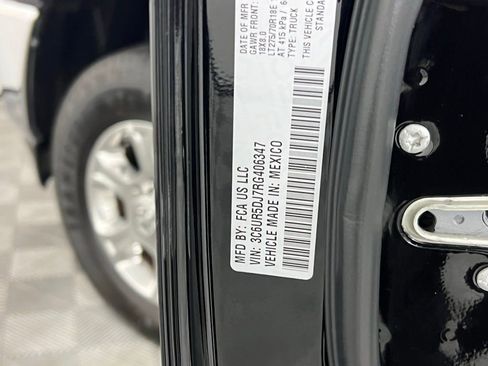 Used 2024 RAM 2500 Big Horn w/ Bed Utility Group image 34