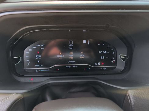 Used 2023 GMC Yukon XL Denali AWD/4WD image 14