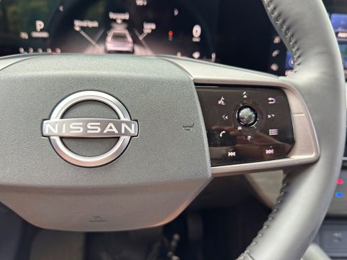 Used 2025 Nissan Murano SV AWD/4WD image 20