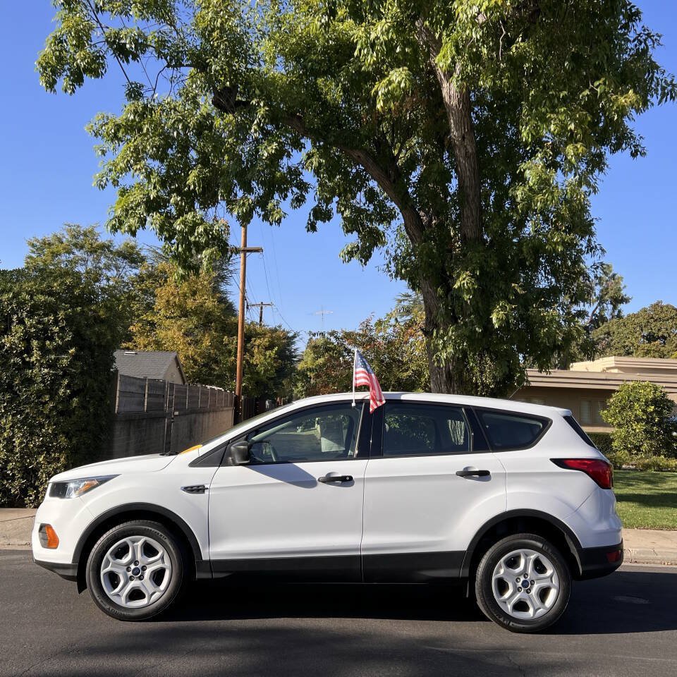 Used 2019 Ford Escape S FWD image 5