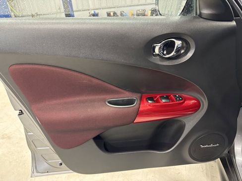 Used 2013 Nissan Juke SL image 11