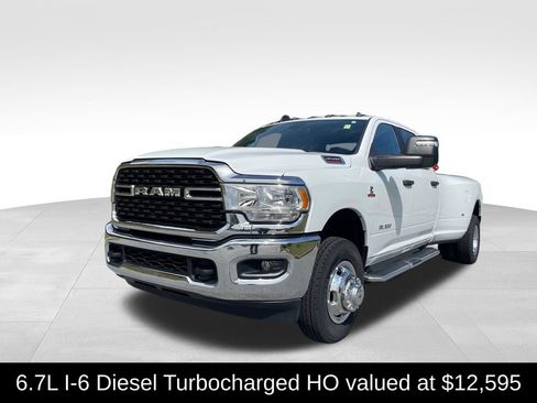 Used 2024 RAM 3500 Big Horn AWD/4WD image 1