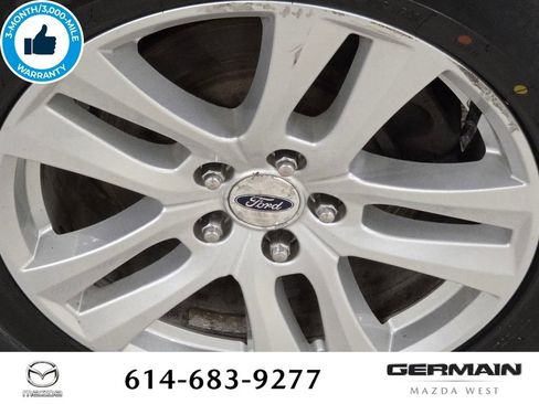 Used 2018 Ford Explorer XLT w/ Equipment Group 202A AWD/4WD image 14