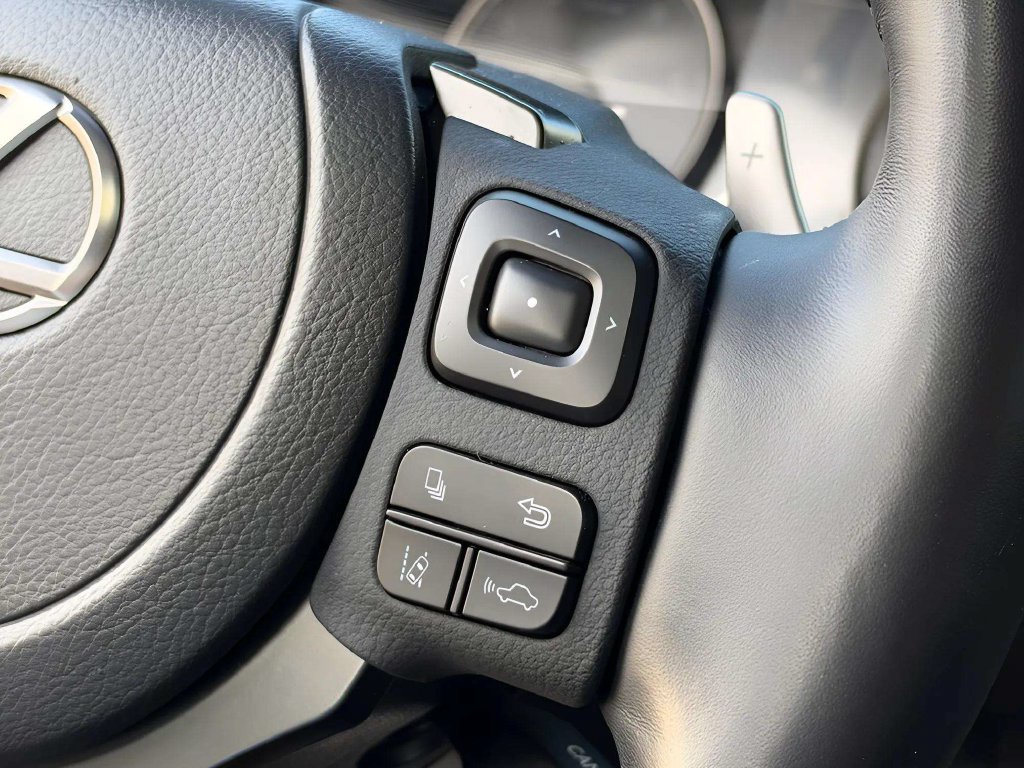 Used 2024 Lexus IS 300 w/ Premium Package RWD image 18