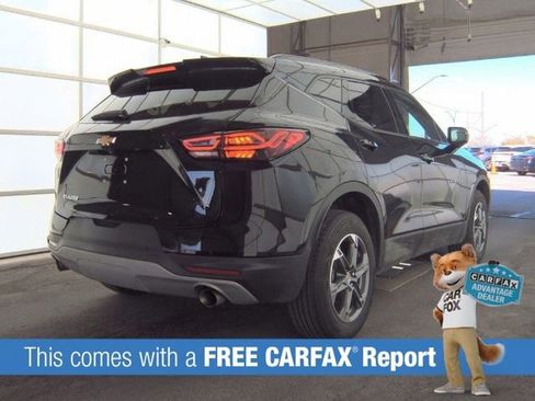 Used 2024 Chevrolet Blazer LT image 2