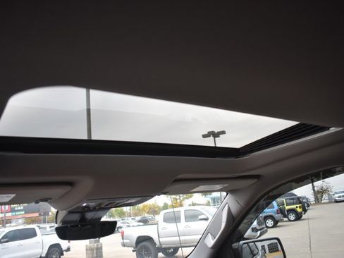 Used 2022 GMC Sierra 1500 Denali w/ Denali Reserve Package image 20