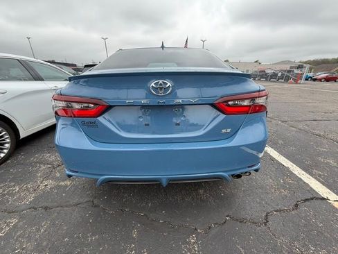 Used 2023 Toyota Camry SE FWD image 3