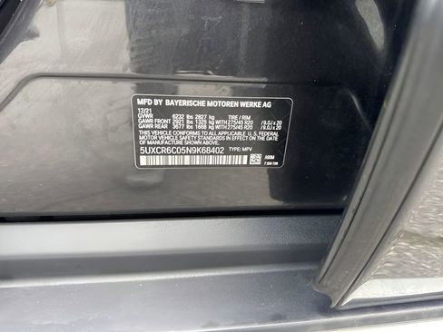 Used 2022 BMW X5 xDrive40i AWD/4WD image 36