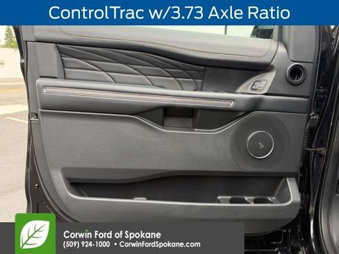 Used 2023 Ford Expedition Platinum AWD/4WD image 23