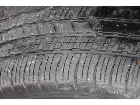 Certified 2023 Subaru Ascent Premium w/ Convenience Package image 11