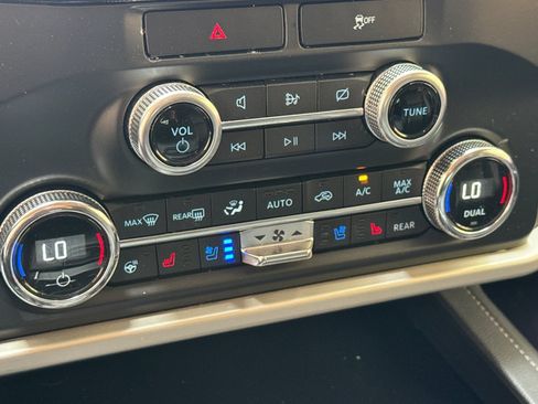 Used 2022 Ford Expedition XLT RWD image 18