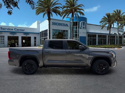 Used 2024 Toyota Tundra SR5 w/ SR5 Premium Package AWD/4WD image 9