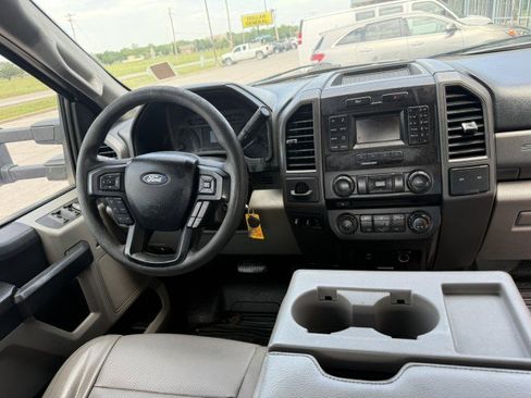 Used 2017 Ford F350 XL w/ Power Equipment Group RWD image 7
