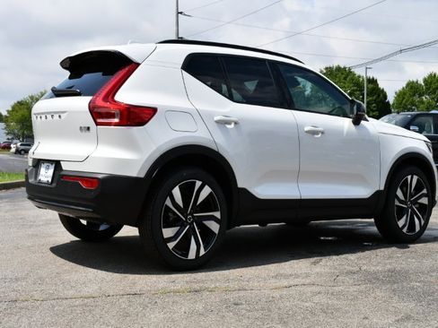 New 2025 Volvo XC40 B5 Plus w/ Protection Package Premier image 7