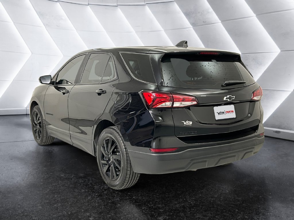 Used 2023 Chevrolet Equinox LS w/ Midnight Edition FWD image 6