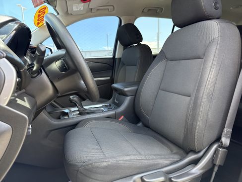 Used 2020 Chevrolet Traverse LS FWD image 16