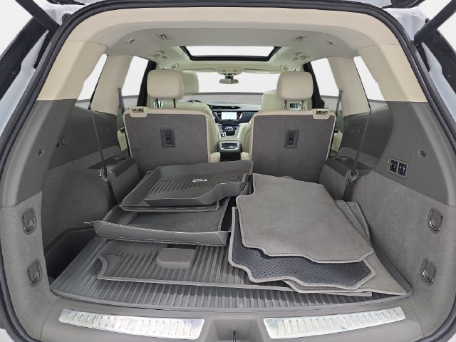 Used 2024 Cadillac XT6 Premium Luxury w/ LPO, Floor Liner Package AWD/4WD image 30