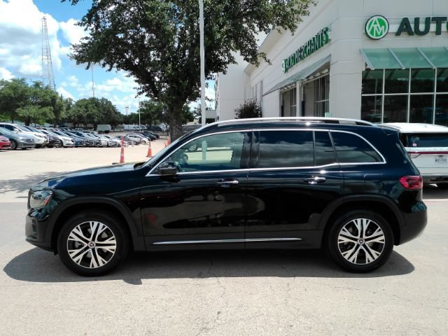 Used 2024 Mercedes-Benz GLB 250 w/ Driver Assistance Package image 14