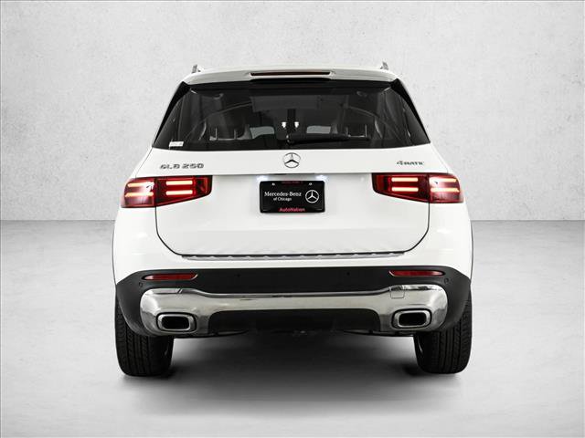 Used 2025 Mercedes-Benz GLB 250 4MATIC image 7