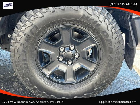 Used 2018 Jeep Wrangler Unlimited Sport S AWD/4WD image 13