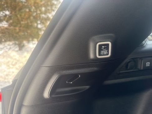 Used 2024 Jeep Grand Cherokee Altitude image 34