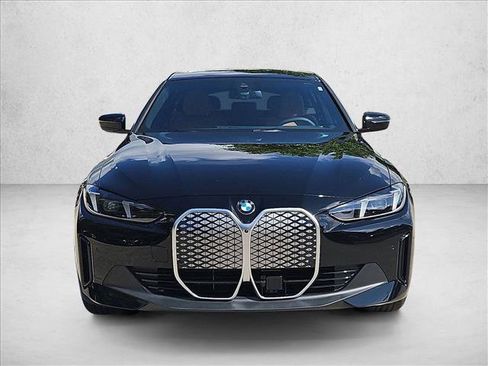 Used 2026 BMW i4 eDrive40 w/ Premium Package RWD image 2