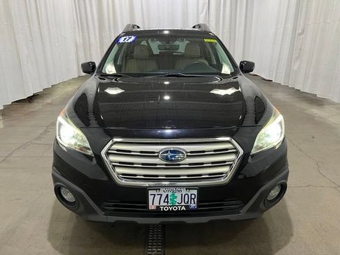 Used 2017 Subaru Outback 2.5i Limited AWD/4WD image 9