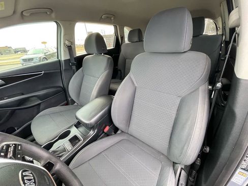 Used 2019 Kia Sorento L image 22