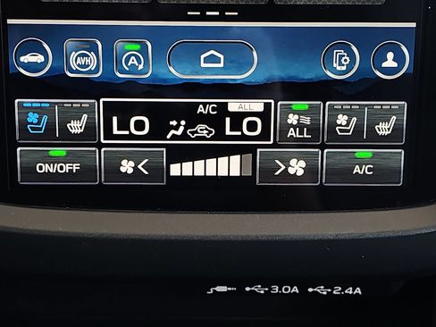 Certified 2025 Subaru Forester Touring AWD/4WD image 27