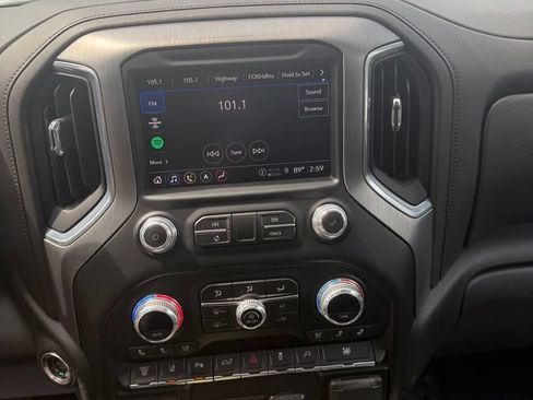 Used 2023 GMC Sierra 3500 Denali AWD/4WD image 38