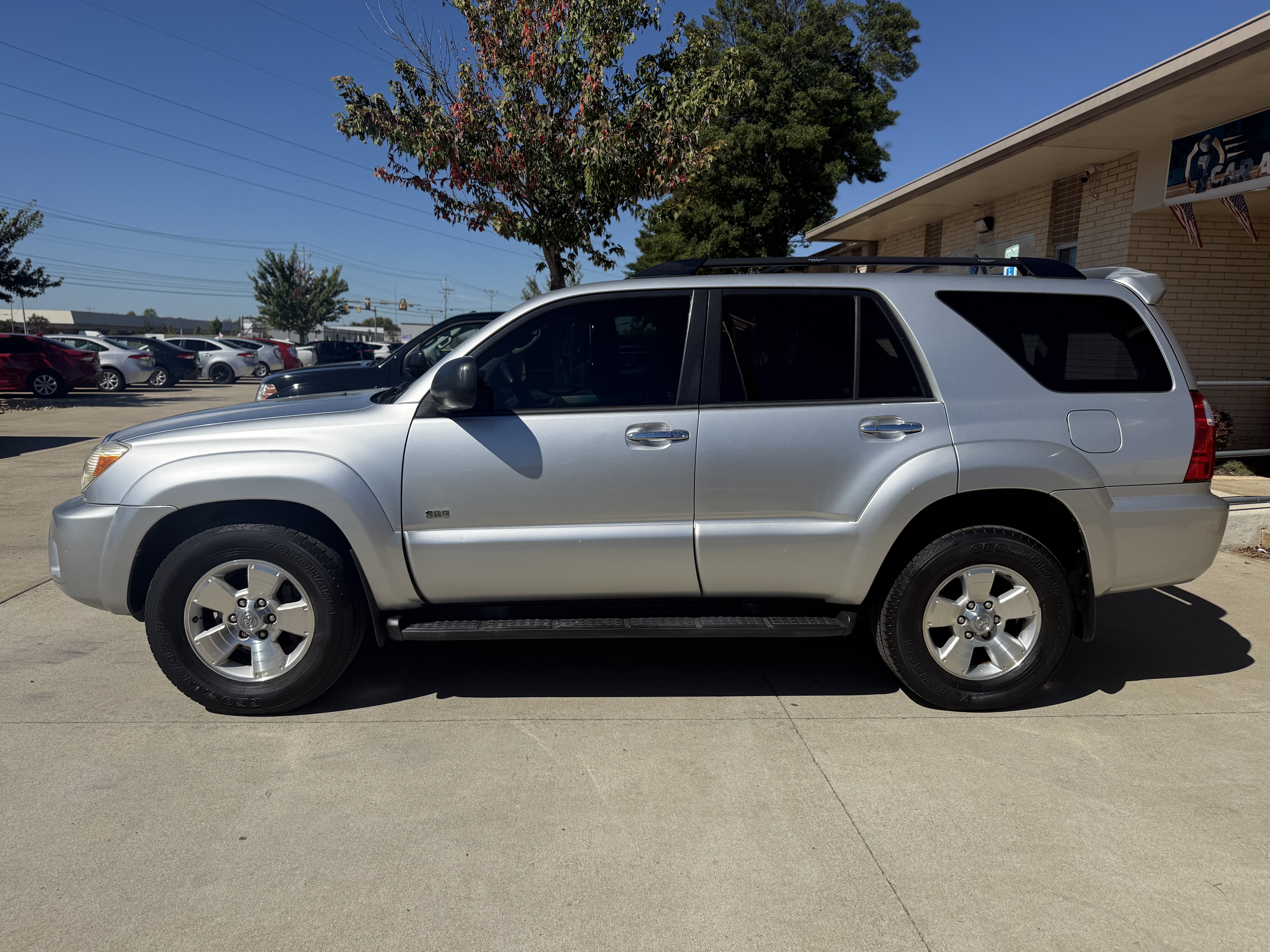 Used 2006 Toyota 4Runner SR5 RWD image 3