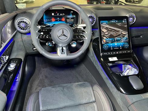 New 2025 Mercedes-Benz SL 55 AMG 4MATIC image 36