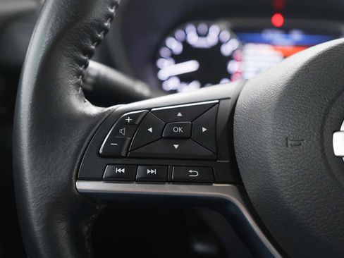 Used 2022 Nissan Sentra SV image 24