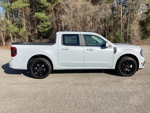 New 2026 Ford Maverick Lobo image 4