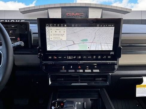 New 2026 GMC Hummer EV 4x4 Crew Cab image 8